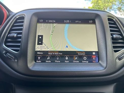 Used 2018 Jeep Compass Trailhawk w/ Navigation Group AWD/4WD image 36