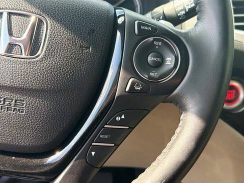 Used 2016 Honda Pilot Touring image 36