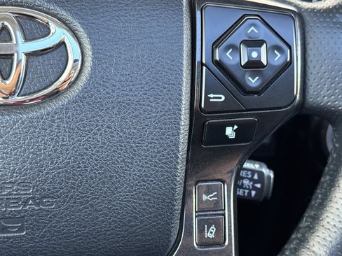 Used 2023 Toyota 4Runner TRD Off-Road Premium w/ Moonroof Package AWD/4WD image 28