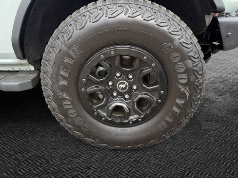 Used 2024 Ford Bronco Wildtrak AWD/4WD image 11