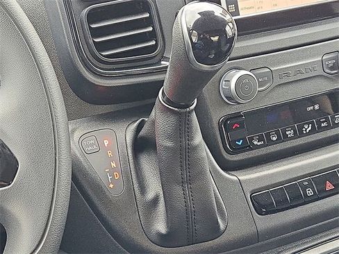 Used 2025 RAM ProMaster 3500 w/ Convenience Group image 18
