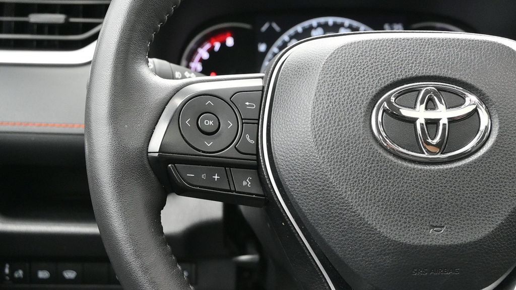 Used 2024 Toyota RAV4 Adventure w/ Convenience Package AWD/4WD image 16