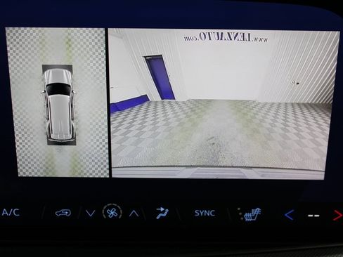 Used 2025 Chevrolet Tahoe RST image 18