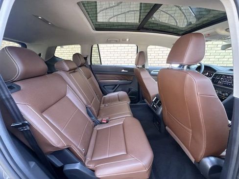 Used 2023 Volkswagen Atlas SE w/ Panoramic Sunroof Package image 13