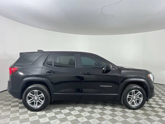 Used 2025 GMC Terrain Elevation FWD image 4