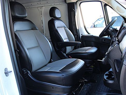 Used 2023 RAM ProMaster 2500 w/ Premium Convenience Group (B) image 15