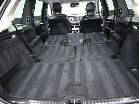 Used 2019 Volvo XC90 T6 Momentum w/ Protection Package Premier image 44