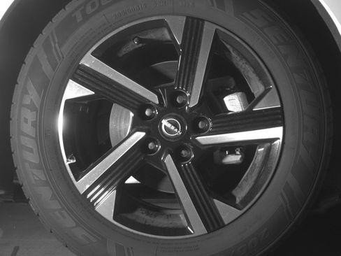 Used 2025 Nissan Sentra SV FWD image 13