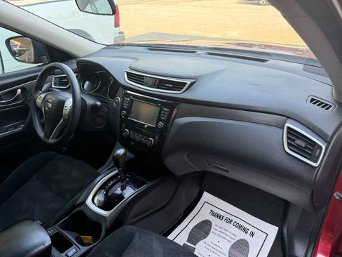 Used 2016 Nissan Rogue SV w/ SV Premium Package FWD image 18