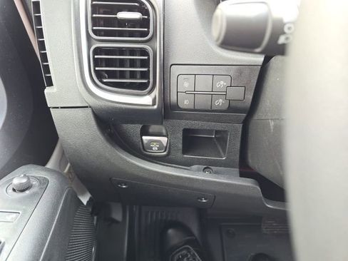Used 2025 RAM ProMaster 2500 w/ Quick Order Package 22G SLT FWD image 14