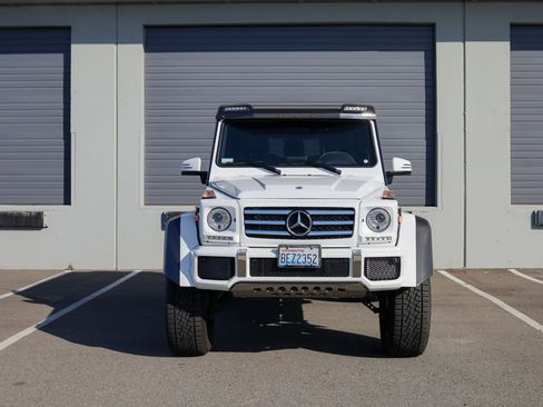 Used 2017 Mercedes-Benz G 550 Squared image 2