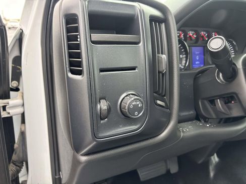 Used 2018 Chevrolet Silverado 1500 W/T image 16