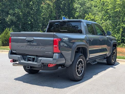 Used 2025 Toyota Tacoma TRD Off-Road w/ TRD Off Road Premium Package AWD/4WD image 3