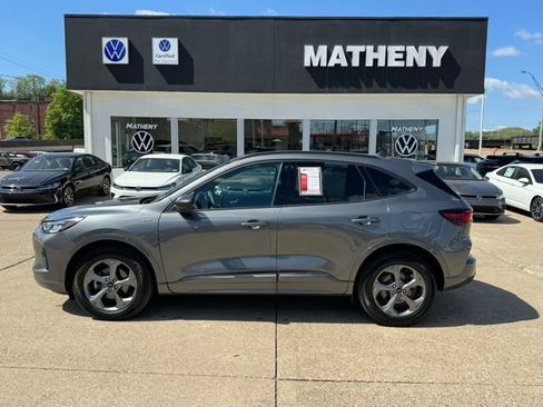 Used 2024 Ford Escape ST-Line w/ Tech Pack #1 AWD/4WD image 3