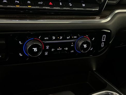 Used 2024 Chevrolet Silverado 1500 LT Trail Boss w/ LT Trail Boss Premium Package image 21