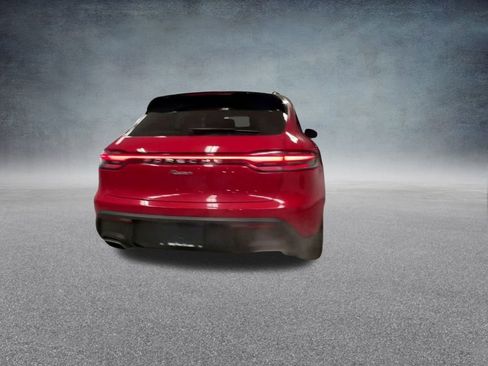 Used 2022 Porsche Macan image 21