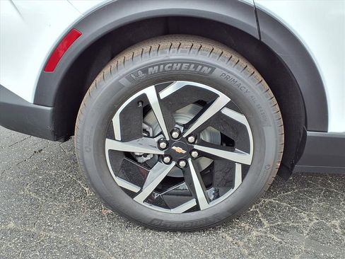 New 2026 Chevrolet Equinox EV LT image 4