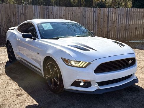 Used 2016 Ford Mustang GT Premium w/ Equipment Group 401A image 18