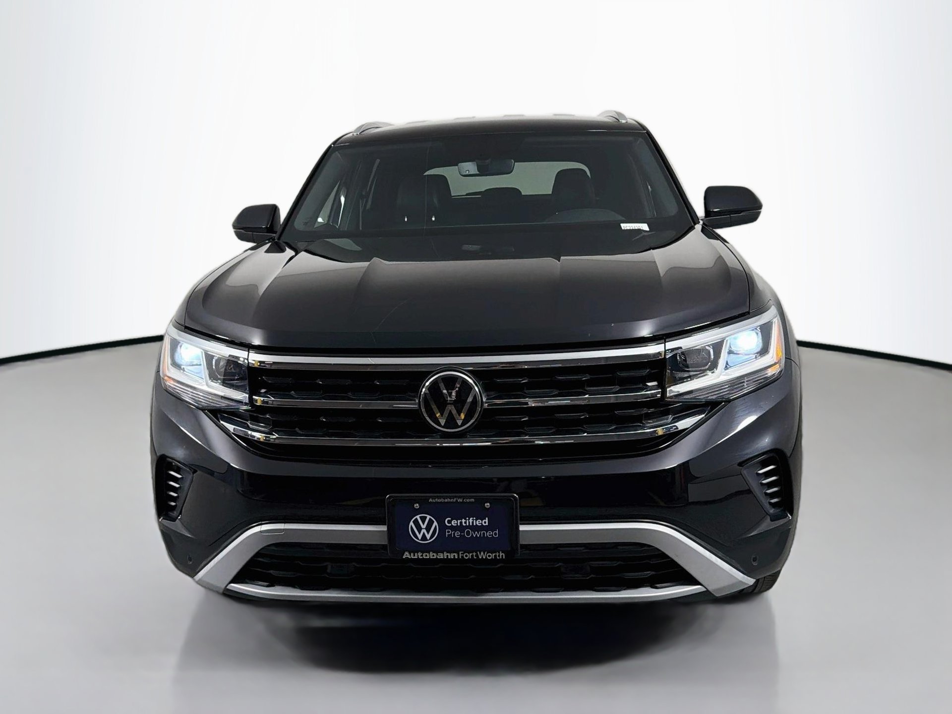 Certified 2023 Volkswagen Atlas Cross Sport SE FWD image 2