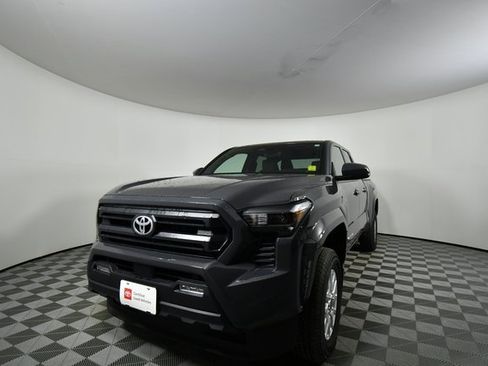 Used 2024 Toyota Tacoma SR5 image 6
