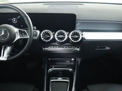 Certified 2025 Mercedes-Benz GLB 250 image 14