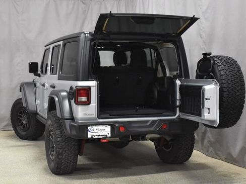 Used 2023 Jeep Wrangler Unlimited Rubicon w/ Xtreme Recon 35" Tire Package image 31