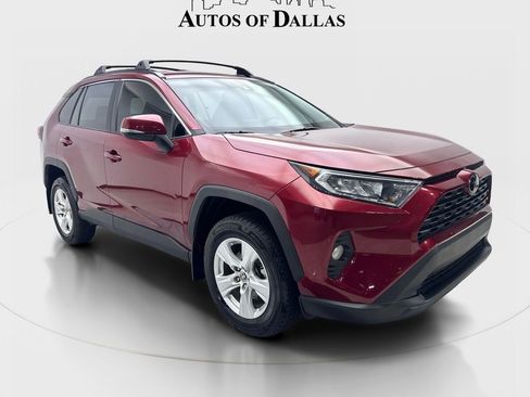 Used 2021 Toyota RAV4 XLE image 4
