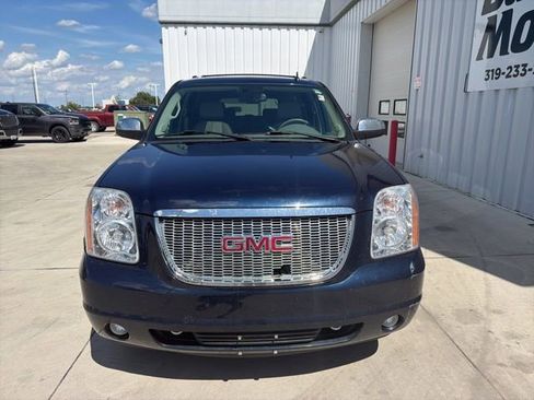 Used 2008 GMC Yukon XL SLT w/ SLT Preferred Equipment Group AWD/4WD image 19