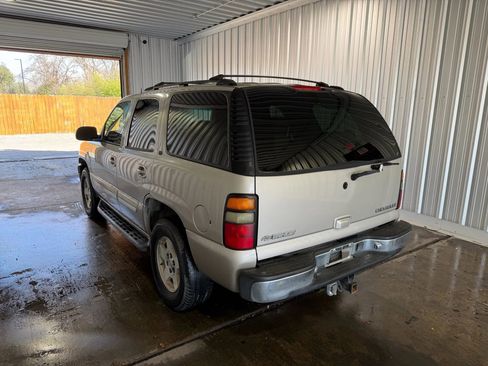 Used 2005 Chevrolet Tahoe LT w/ LT Preferred Equipment Group image 2