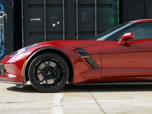 Used 2017 Chevrolet Corvette Grand Sport RWD image 30