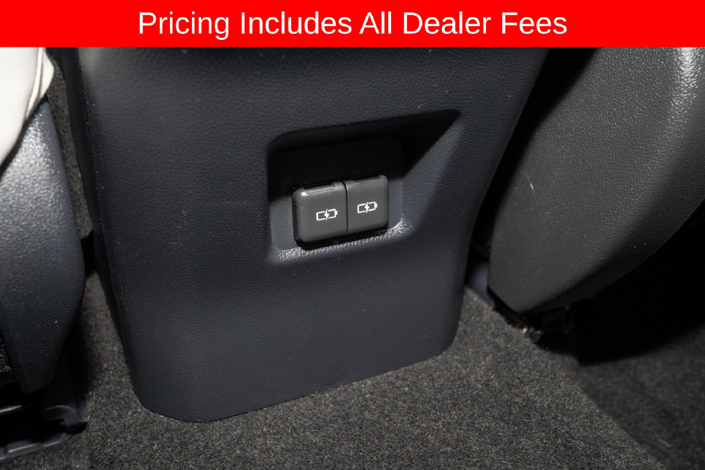 Used 2024 Toyota RAV4 XLE Premium FWD image 8