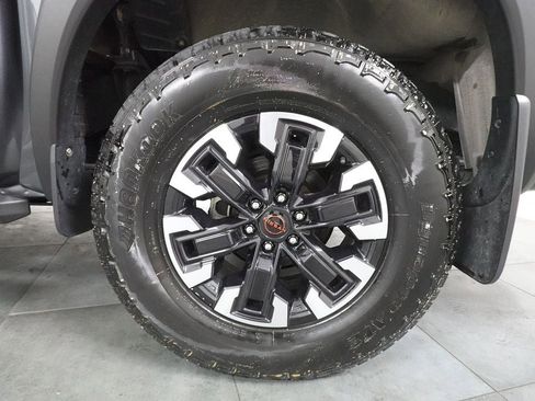 Used 2023 Nissan Frontier PRO-4X w/ Pro Convenience Package AWD/4WD image 35