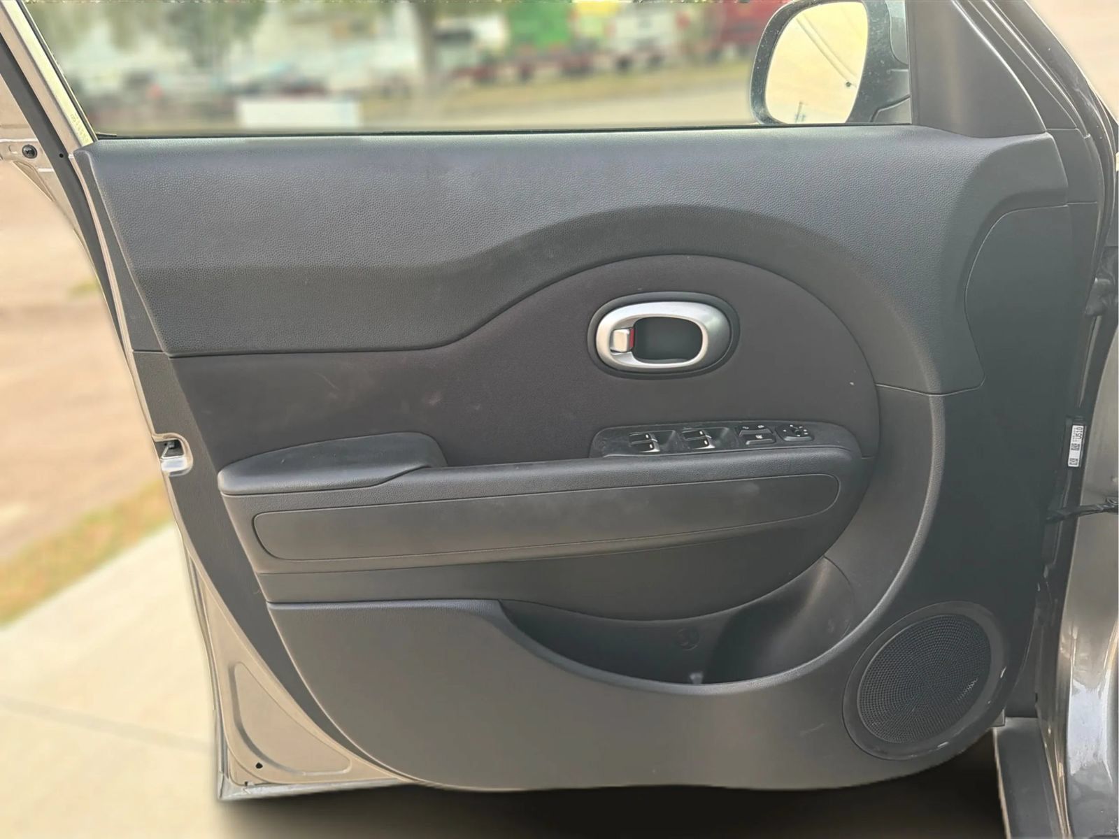 Used 2019 Kia Soul FWD image 24