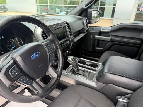 Used 2018 Ford F150 XLT w/ Equipment Group 302A Luxury AWD/4WD image 15