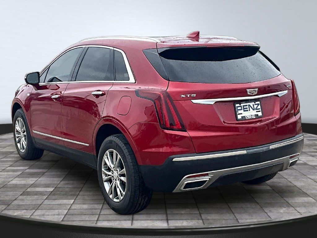Used 2023 Cadillac XT5 Premium Luxury w/ Technology Package FWD image 5