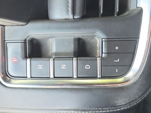 Used 2023 Chevrolet Suburban LS w/ Driver Alert Package AWD/4WD image 10