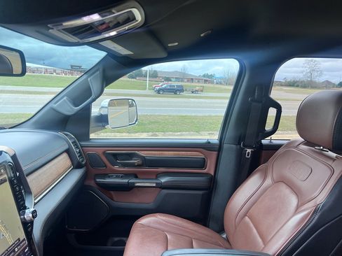 Used 2019 RAM 1500 Limited image 18