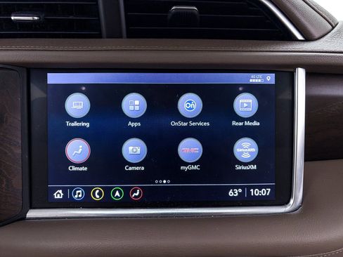 Used 2021 GMC Yukon Denali w/ Denali Ultimate Package image 23