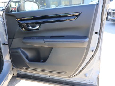 Used 2023 Honda CR-V Sport Touring image 9