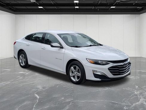 Used 2022 Chevrolet Malibu LS FWD image 7