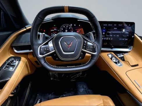 Used 2021 Chevrolet Corvette Stingray Premium Cpe w/ Z51 Performance Package RWD image 5
