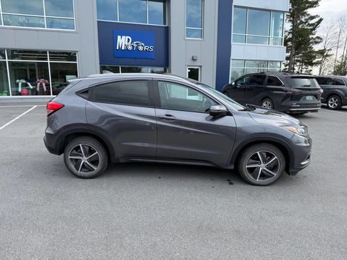 Used 2021 Honda HR-V EX image 7