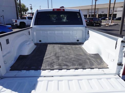 Used 2022 RAM 2500 Big Horn w/ Protection Group image 9