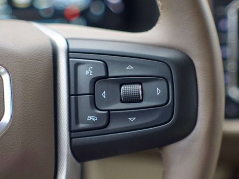 Used 2023 GMC Yukon Denali image 25