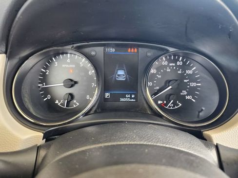 Used 2022 Nissan Rogue Sport SL w/ Premium Package FWD image 16