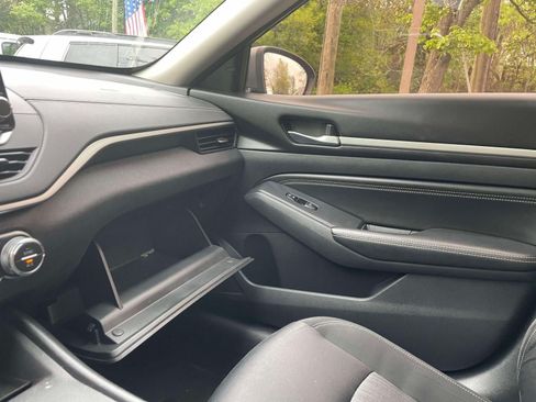 Used 2019 Nissan Altima 2.5 SV AWD/4WD image 33