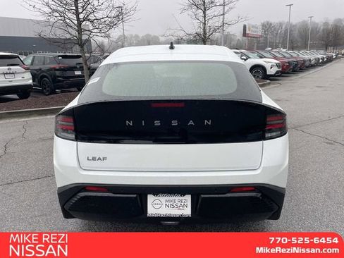 New 2026 Nissan Leaf image 3