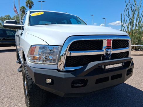 Used 2017 RAM 2500 Tradesman w/ Chrome Appearance Group AWD/4WD image 16