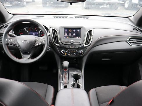 Used 2023 Chevrolet Equinox RS image 16