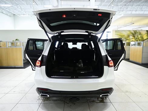 Certified 2023 Mercedes-Benz GLS 450 4MATIC image 23